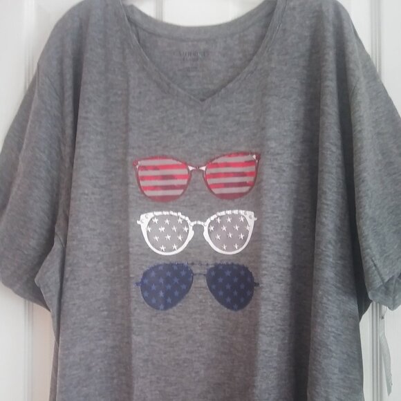 Catherines Grey T- Shirt /w Beaded Sunglass Accent -4X-NWT - Picture 2 of 4